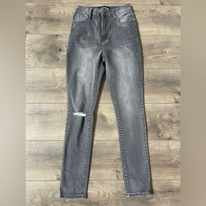 Women’s skinny stretch jeans